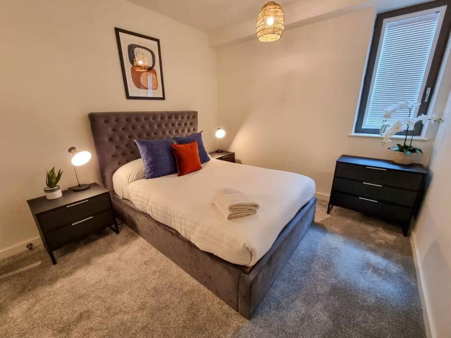 Luxury City Centre Townhouse With Parking Manchester Bagian luar foto