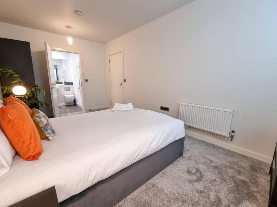 Luxury City Centre Townhouse With Parking Manchester Bagian luar foto