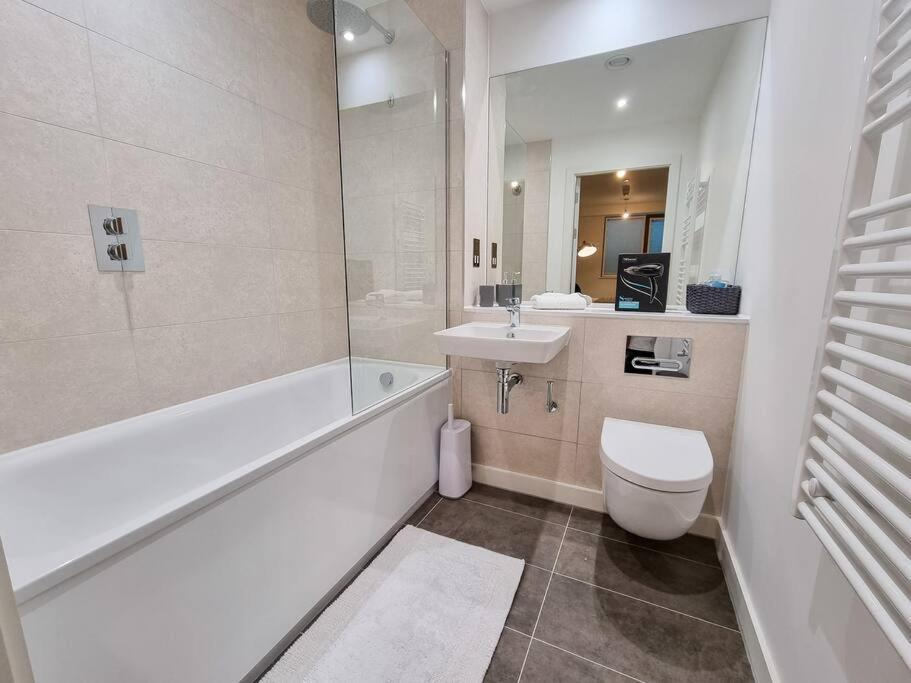 Luxury City Centre Townhouse With Parking Manchester Bagian luar foto