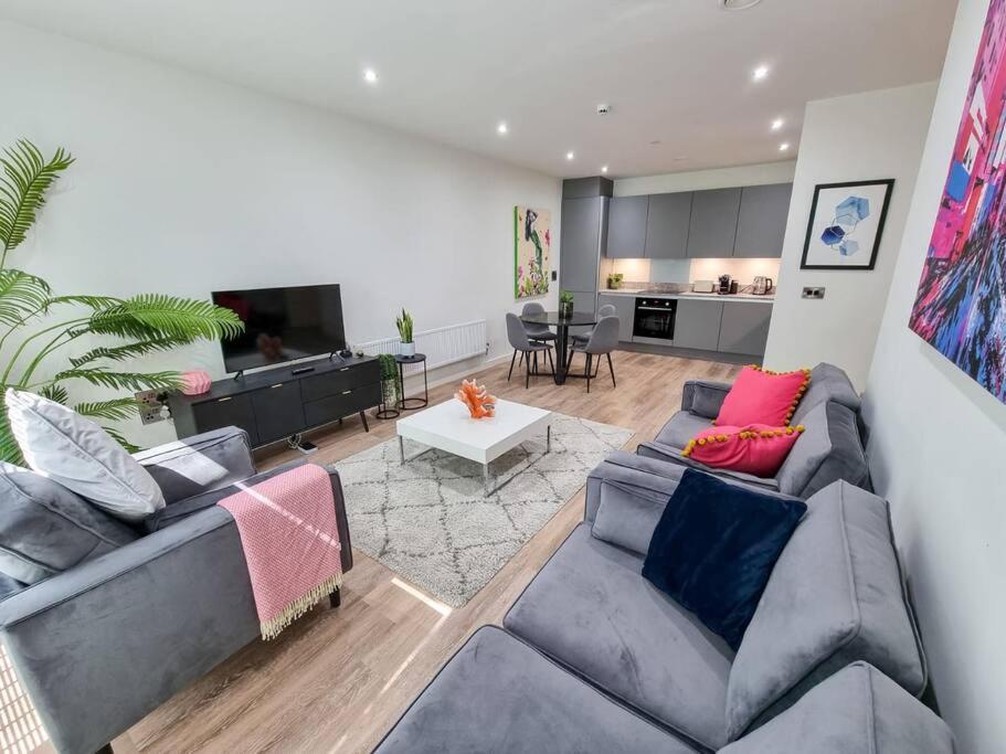 Luxury City Centre Townhouse With Parking Manchester Bagian luar foto